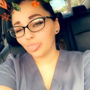 Meet your Posher, Elyse